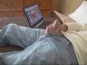Порно мама застукала сына за мастурбацией онлайн