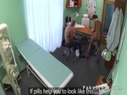 Порно врач ебет медсестру скрьтая камера
